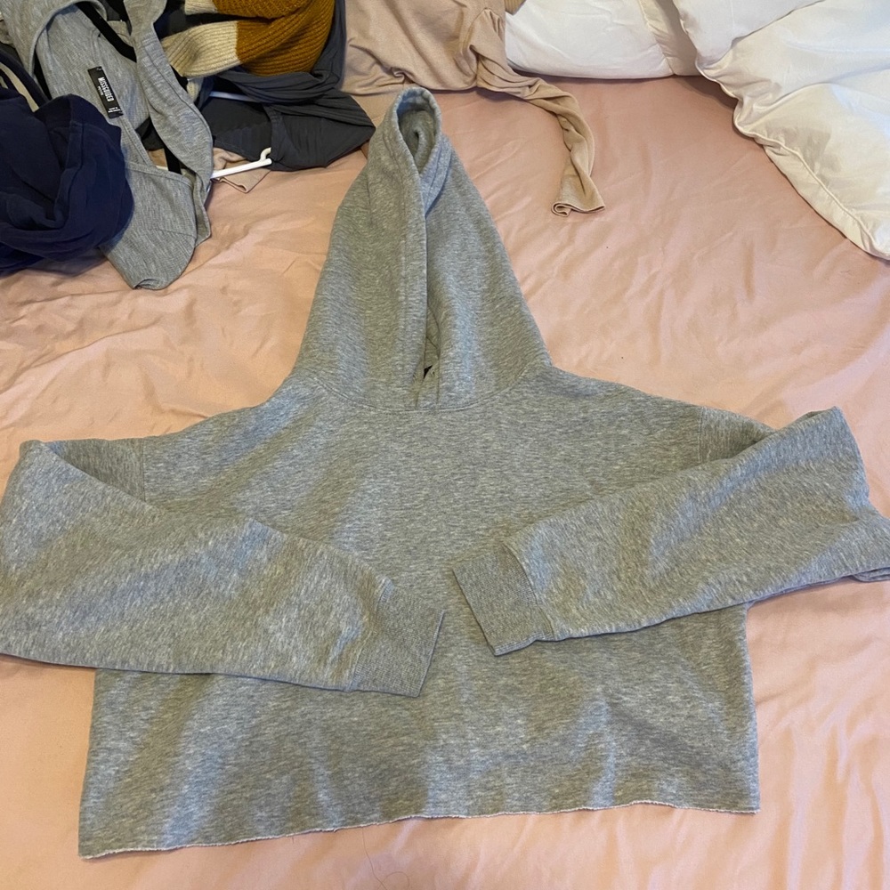 Cropped gray hoodie